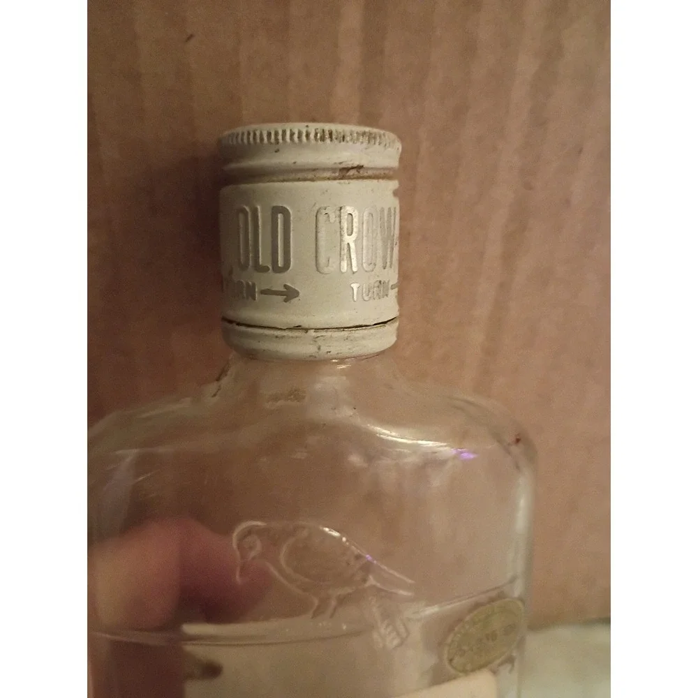 Vintage Old Crow Kentucky Bourbon Whiskey Half Pint Glass Bottle 6.5in 1965